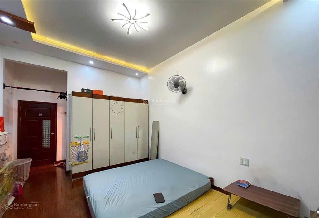 Bán nhà 4 tầng 52m2 lô 22 lê hồng phong, ngô quyền  giá 8,x tỷ