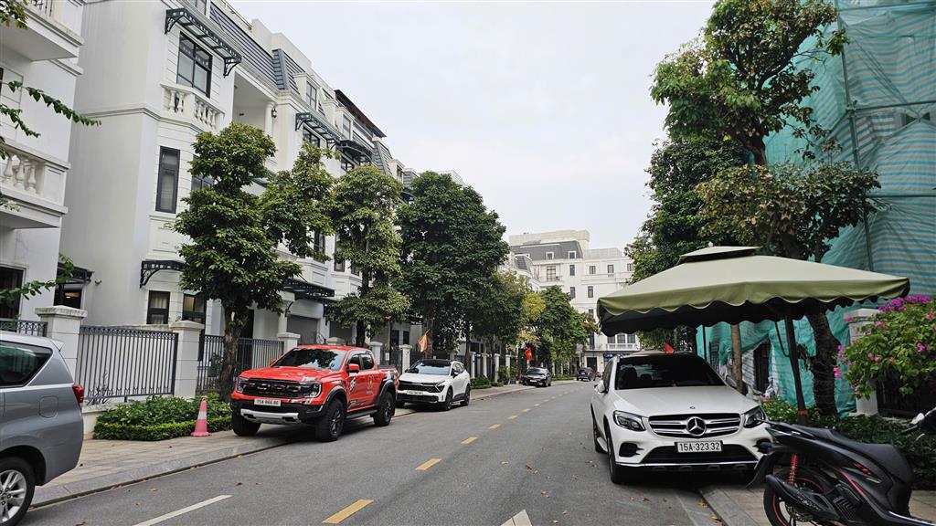 Cần bán căn thô SL 142,3m2 Manhattan, Vin Thượng Lý, Hồng Bàng