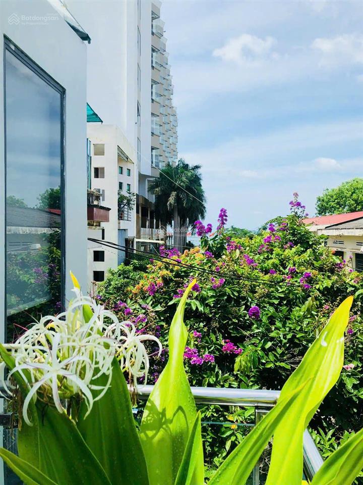 Bán nhà đẹp view biển chỉ 3 phút đi bộ ra biển quy nhơn