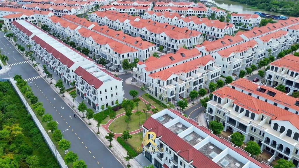 Cần bán căn nhà phố aqua city phân khu valencia giá 5,7 tỷ (đã có vat, trừ 5% nhận sổ) giá tốt
