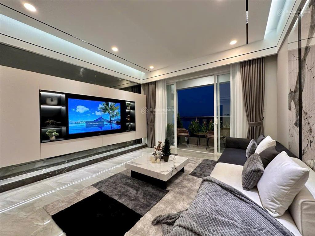 Cho thuê căn hộ the antonia 3pn nội thất đẹp, view thoáng giá 40tr/tháng , nhà đẹp