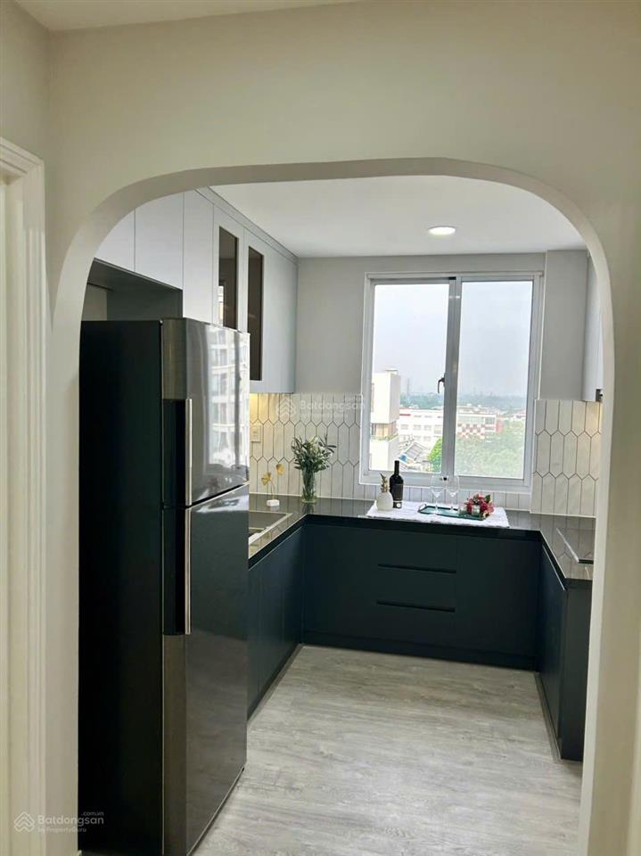 Căn hộ cảnh viên 3 ,124m² , full nội thất đẹp, view thoáng, giá chỉ 23tr/tháng , cạnh công viên lớn