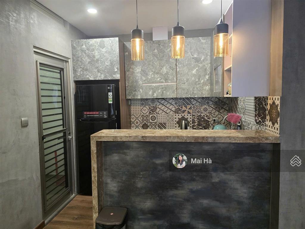 Shop tầng 2 midtown 62m2 văn phòng đẹp như hình, full nội thất chỉ 20 triệu/tháng