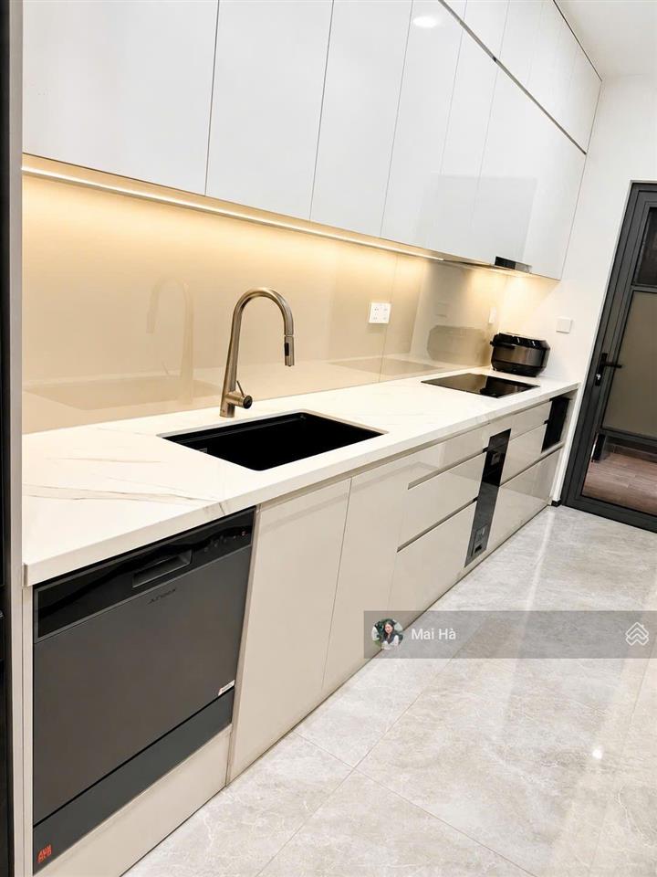 Giá tốt! cho thuê midtown 2pn nội thất đẹp view biệt thự thoáng mát