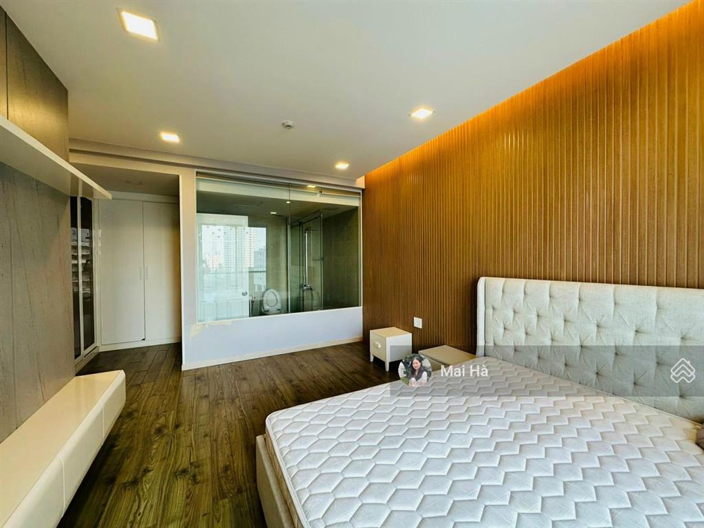 Cho thuê happy valley 100m 3pn rộng rãi, view hồ bơi, giá chỉ 23 triệu