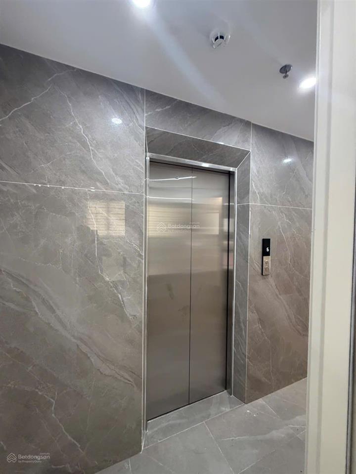 Bán tòa nhà 7 tầng gần mặt phố quang trung, 10 phòng full đồ điều hòa tủ lạnh máy giặt
