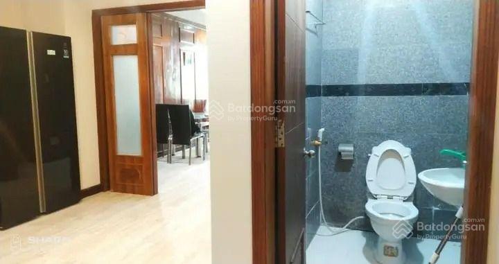 Căn hộ lô a lầu tầm trung view sông, nhìn cầu kênh tẻ ngắm pháo bông