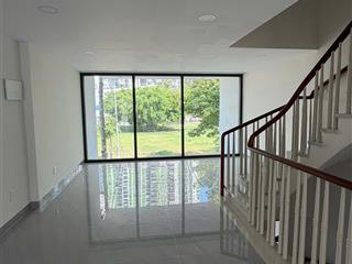 Cho thuê mặt bằng vp, dt 5x20m. hầm  3 tầng. chỉ 35tr/th. quân 0901 380 ***