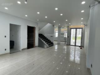 Cho thuê nhà phố mystery villa,7x18m.hầm 4 tầng sàn trống,có thang máy. quân 0901 380 ***