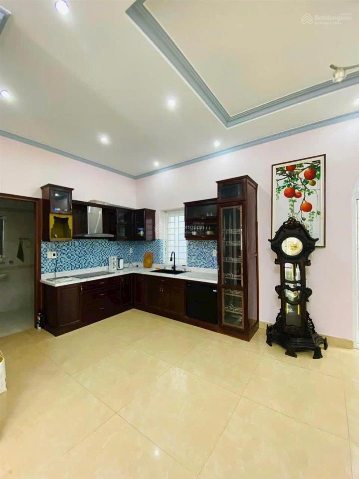 Cho thuê biệt thự kdc văn minh p. an phú gần sông giồng, trệt 2 lầu có gara, giá 50tr/th
