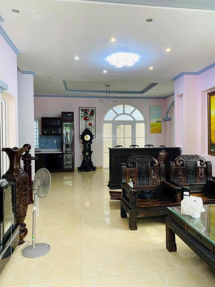 Cho thuê biệt thự kdc văn minh p. an phú gần sông giồng, trệt 2 lầu có gara, giá 50tr/th