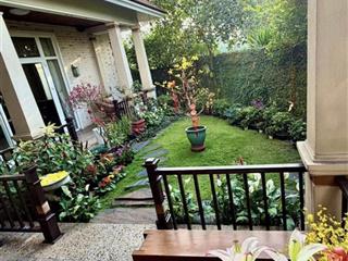 Cho thuê biệt thự 3 tầng view sông, góc 2 mặt tiền, đầy đủ nội thất.  quân 0901 380 ***