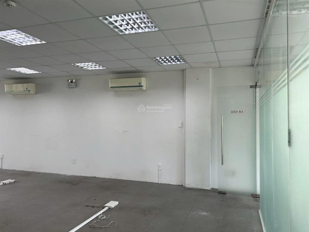 Cho thuê sàn văn phòng khu đảo kim cương  q.2, dt 165m² trang bị máy lạnh. giá chỉ 32tr/th