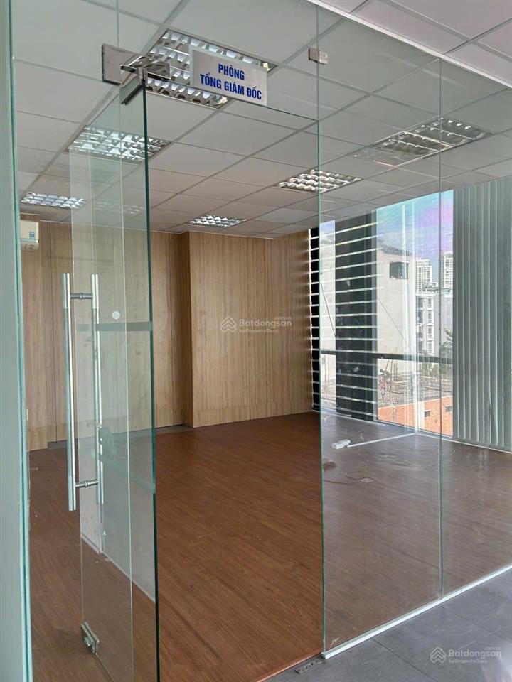 Cho thuê sàn văn phòng khu đảo kim cương  q.2, dt 165m² trang bị máy lạnh. giá chỉ 32tr/th