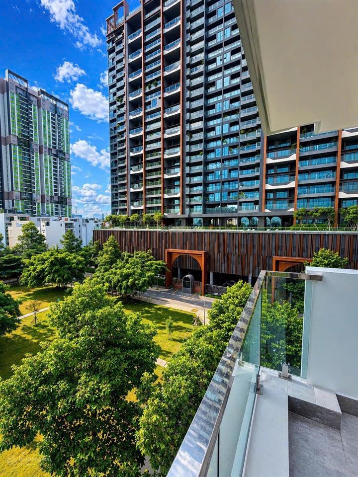 Cho thuê nhà nguyên căn khu đảo kim cương 5x20m. hầm 6 tầng sàn trống. giá 75tr/th.  0901 380 ***