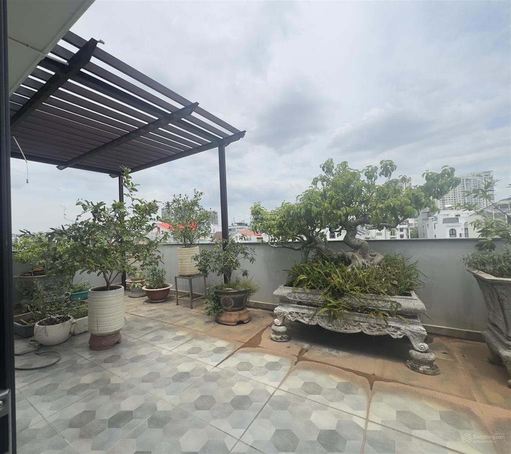 Cho thuê biệt thự thạnh mỹ lợi, dt 10x20m, hầm, trệt 3 lầu 5 phòng, giá 80tr/th.  quân 0901 380 ***