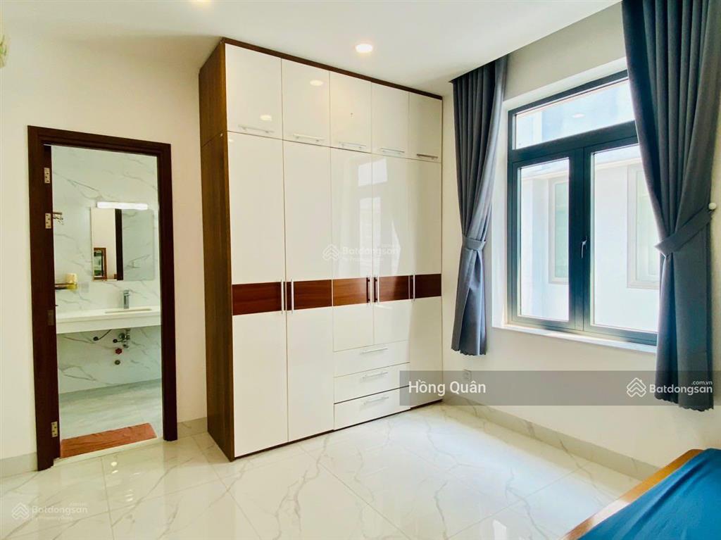 Cho thuê biệt thự thạnh mỹ lợi, dt 8x20m, hầm, trệt 3 lầu 5 phòng. giá 80tr/th.  quân 0901 380 ***