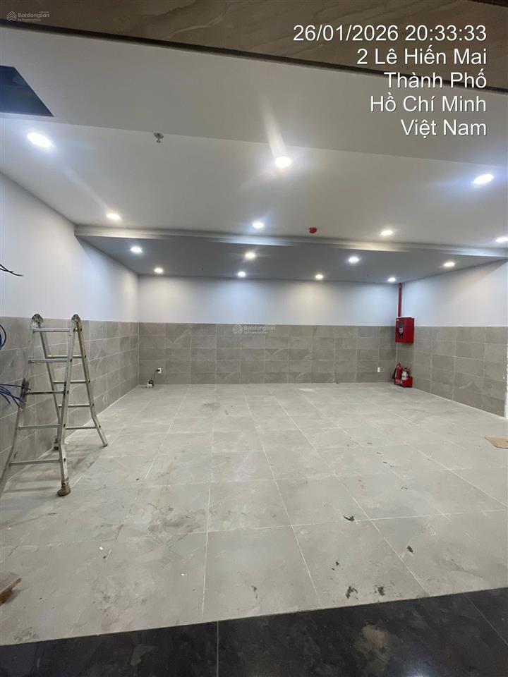 Cho thuê tòa nhà 8x20m, 6 tầng  11 phòng. quận 0901 380 ***