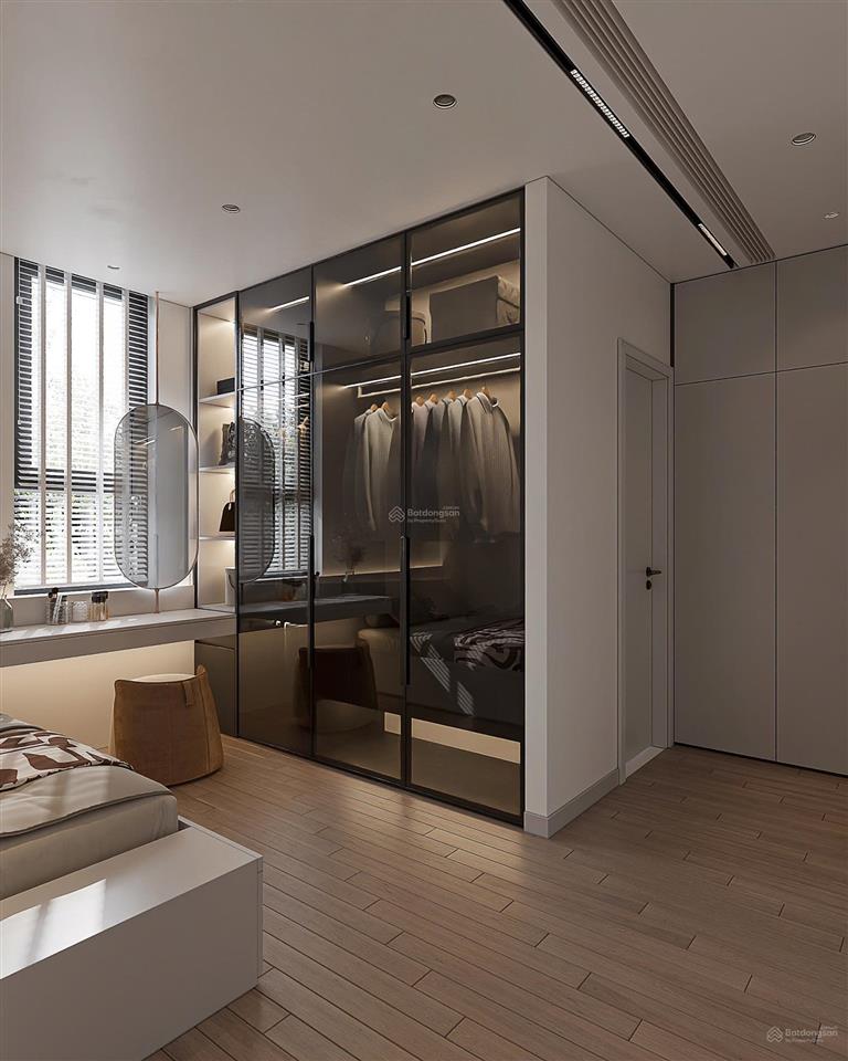 Chính chủ bán căn hộ 3 phòng ngủ, 2 vệ sinh căn góc thoáng đối diện đại học quốc gia. 0971 093 ***