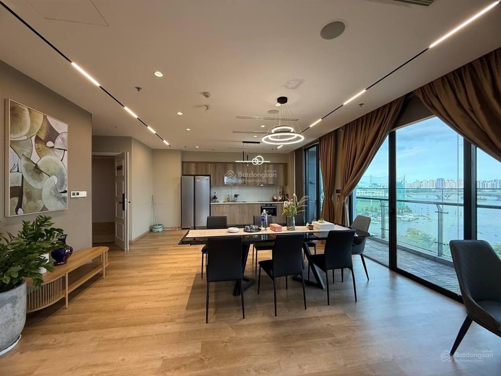 Cho thuê gấp ch 3pn vòng cung view trực diện công viên, bitexco quận 1  giá 35tr/th  xem nhà 24/7