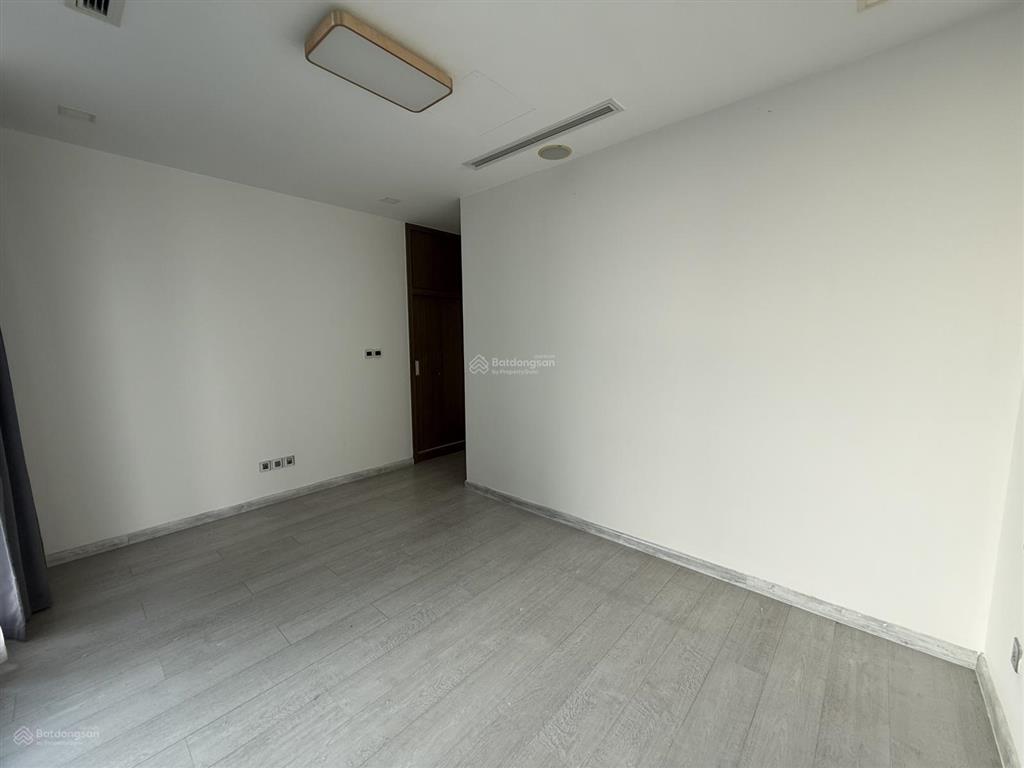 Cần cho thuê gấp căn hộ 3pn 2wc 115 m2 view sông sài gòn giá 29tr/ th xem nhà 24/7 0902 762 ***