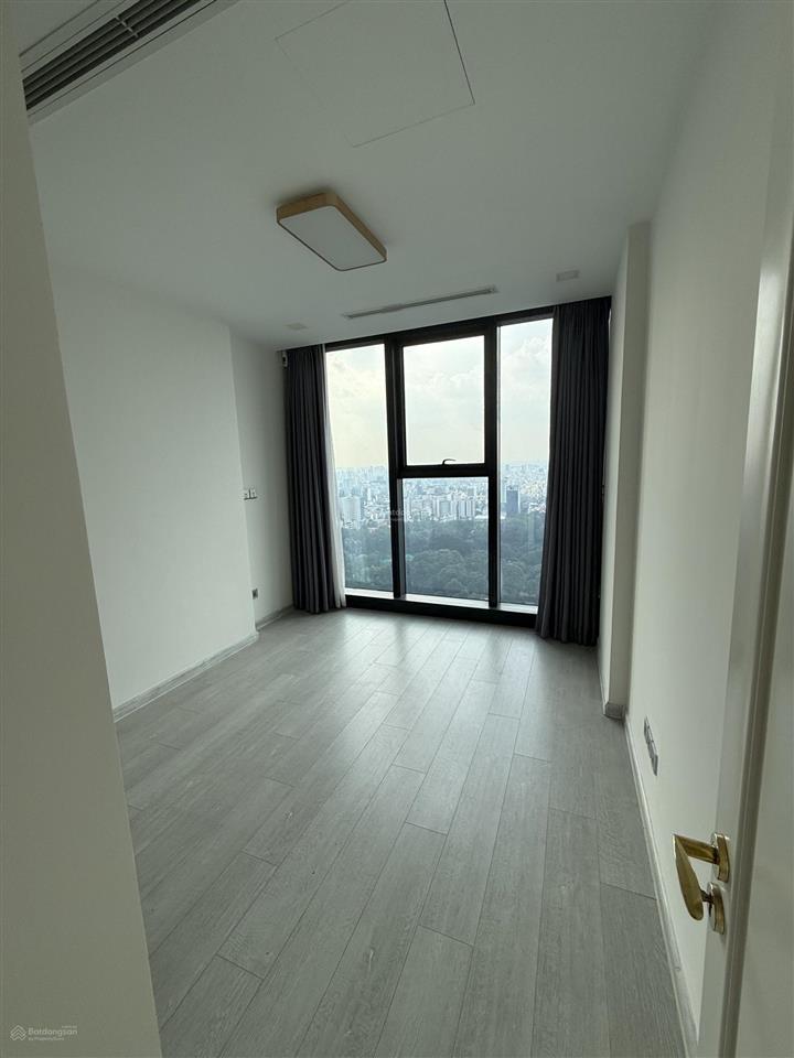 Cần cho thuê gấp căn hộ 3pn 2wc 115 m2 view sông sài gòn giá 29tr/ th xem nhà 24/7 0902 762 ***