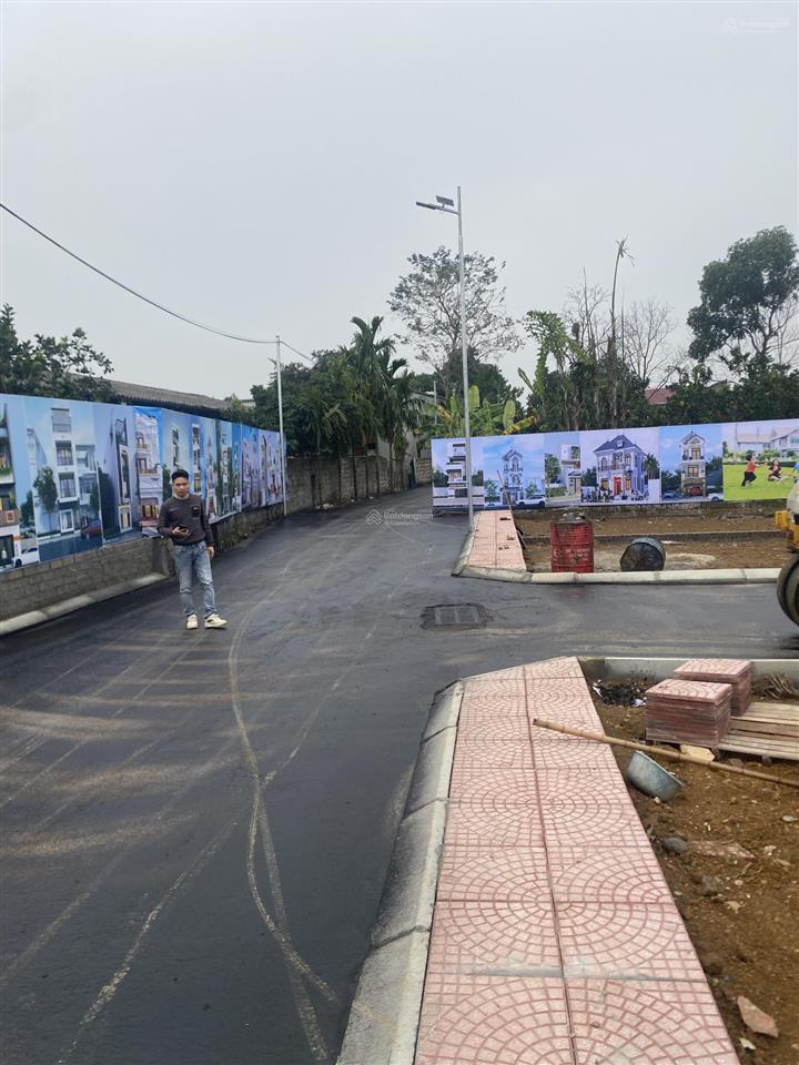 Đất xuân mai chương mỹ cách trung tâm 15km dân cư đông đúc
giá chỉ 1.4 tỷ/lô hơn 80m2 full thổ cư