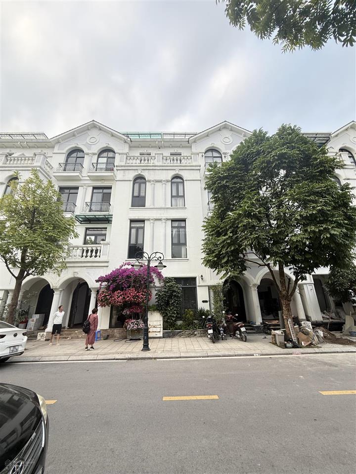 24,5 tỷ sở hữu ngay liền kề ngọc trai 6 view công viên hoàn thiện full nội thất.