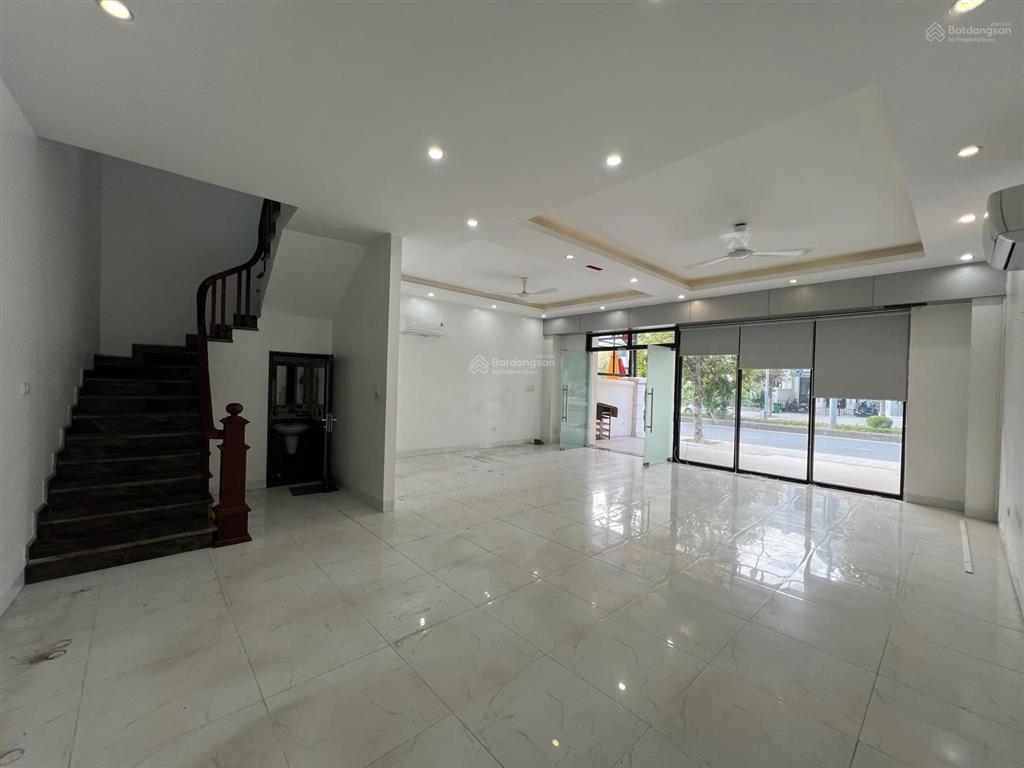 Giá sốc. em cần bán liền kề ha02 đã hoàn thiện. 94m2 giá 21 tỷ bao phí thuế 0941 851 ***.