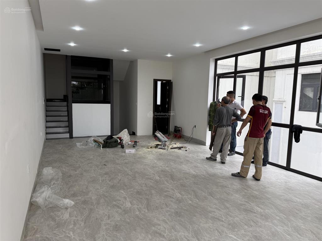 Em cần bán gấp liền kề sb23 xẻ khe. cam kết giá tốt nhất thị trường