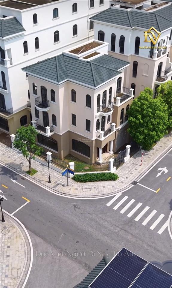 Cần bán gấp biệt thự đơn lập chà là view vườn hoa, gần khu chung cư mik thuận tiện kinh doanh