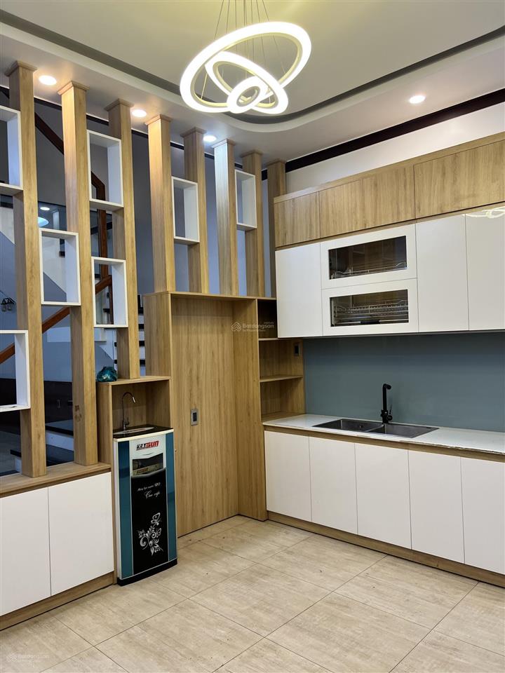 Bán nhà 3 tầng đường bùi thị xuân, đường nhựa 21m tới biển, nhà thiết kế hiện đại