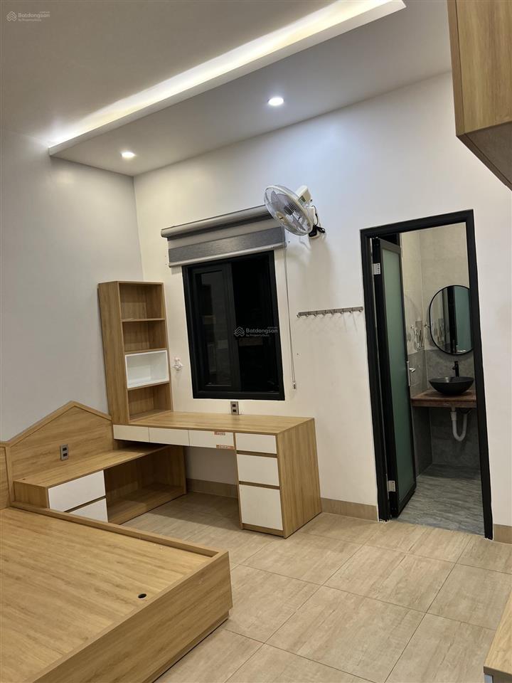 Bán nhà 3 tầng đường bùi thị xuân, đường nhựa 21m tới biển, nhà thiết kế hiện đại