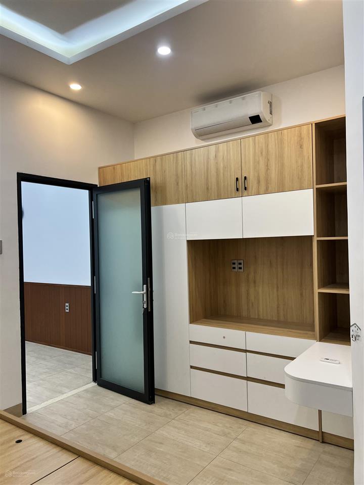 Bán nhà 3 tầng đường bùi thị xuân, đường nhựa 21m tới biển, nhà thiết kế hiện đại