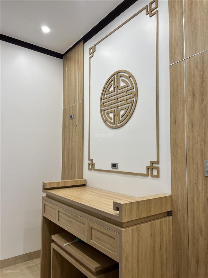 Bán nhà 3 tầng đường bùi thị xuân, đường nhựa 21m tới biển, nhà thiết kế hiện đại