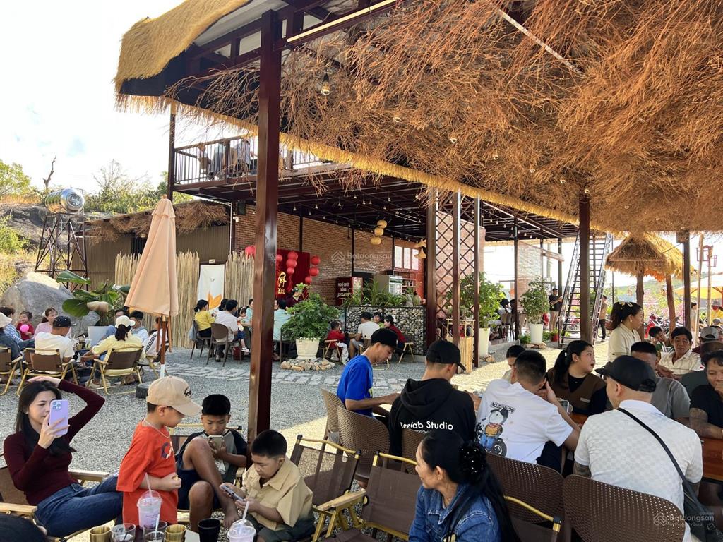 Cần bán mô hình cà phê hiện đại diện tích 1.250m2 đất cln  chuyển tmdv tại vịnh vĩnh hy, khánh hòa