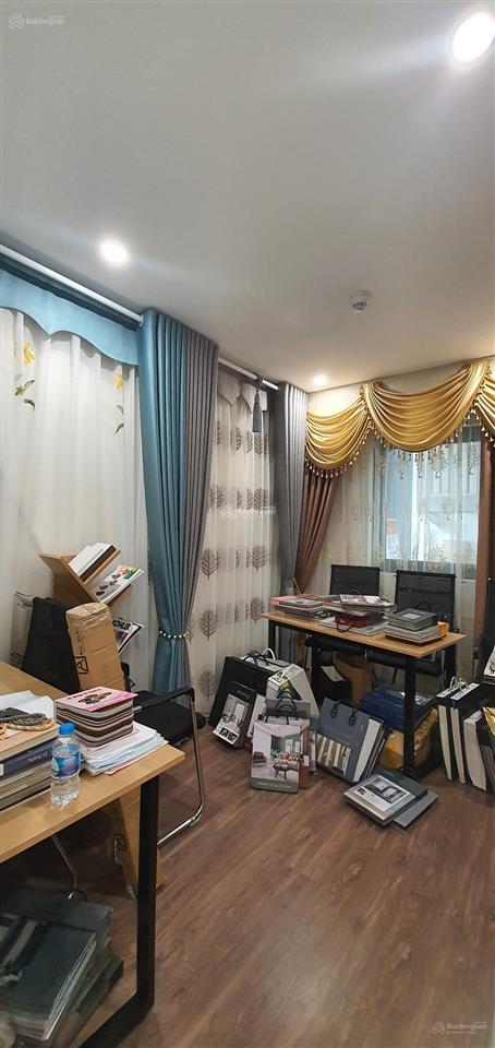 Chính chủ cần cho thuê gấp căn hộ 2pn full đồ 6th element.  0973 311 ***