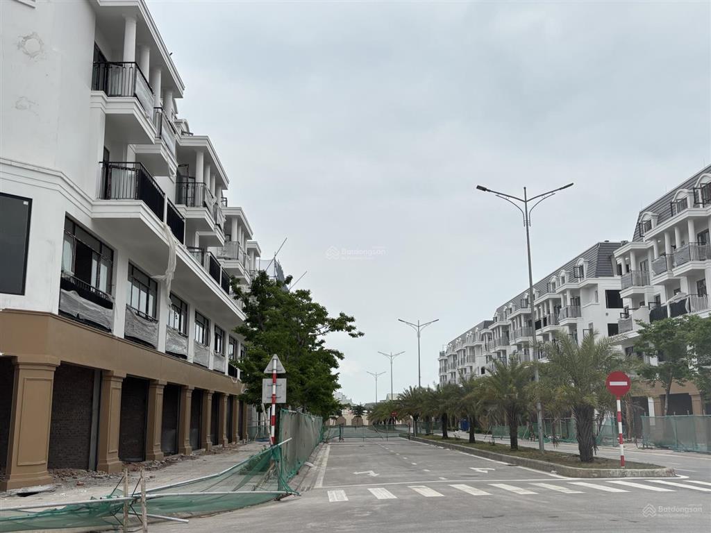 Chính chủ bán đất nền dự án green valley tọa lạc tại đường 18, p. hải yên, móng cái, quảng ninh