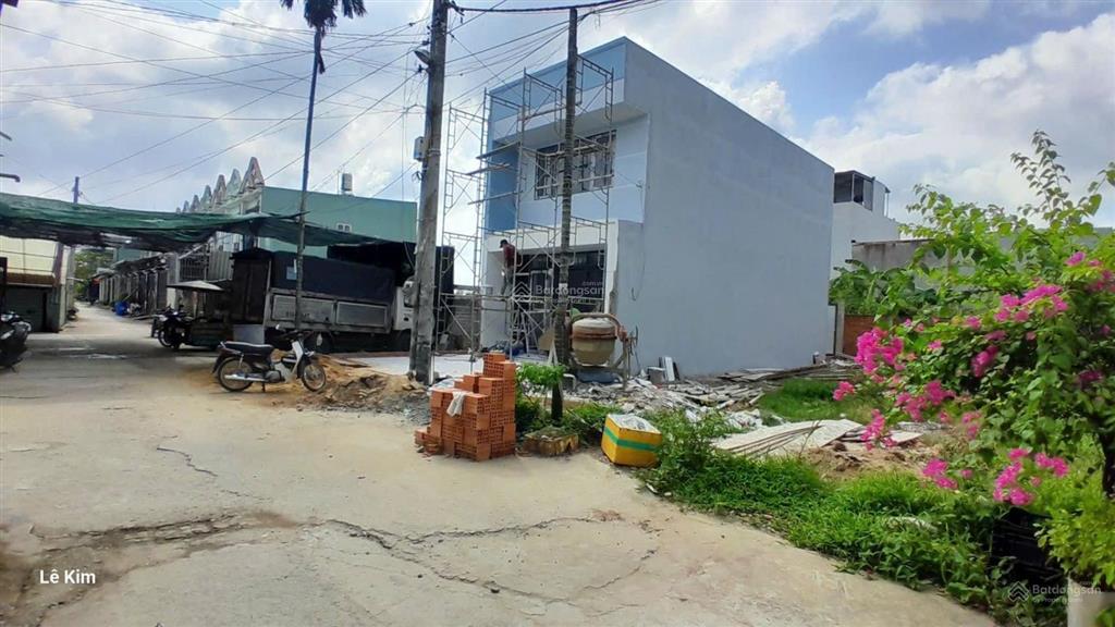 Bán lô đất 5x20 full thổ cư, xd ngay mật độ xây dựng cao. kdc đông đúc,cách đường bình mỹ 200m