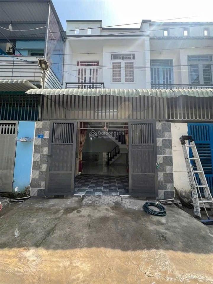 Bán gấp nhà 1 trệt 1 lầu 2pn cực đẹp bình mỹ gần quận 12. đường ô tô 4m