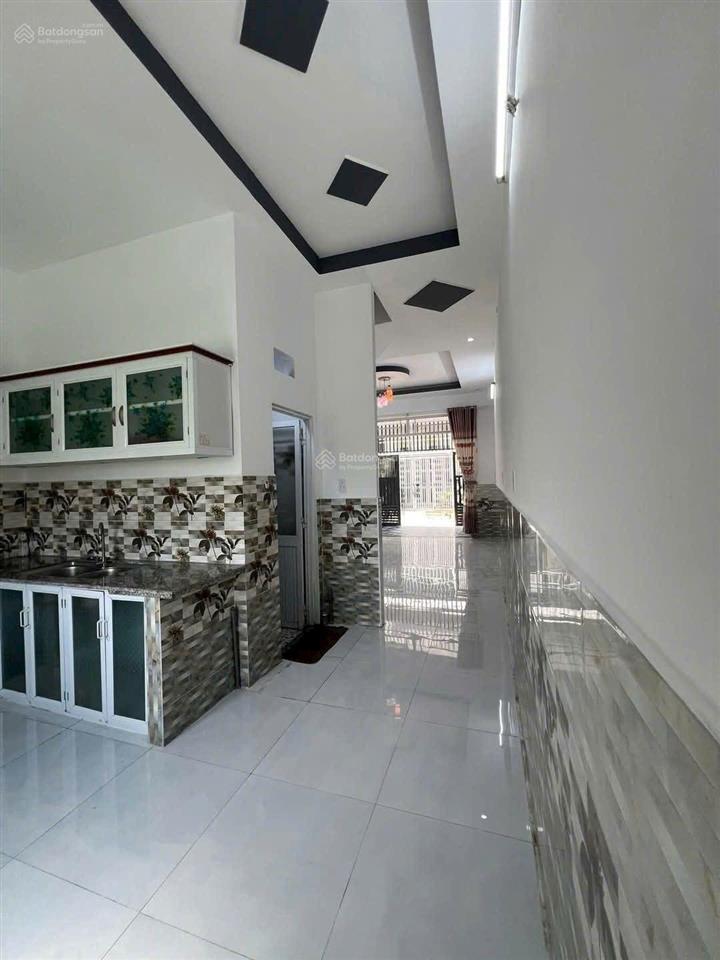 Bán gấp nhà 1 trệt 1 lầu 2pn cực đẹp bình mỹ gần quận 12. đường ô tô 4m