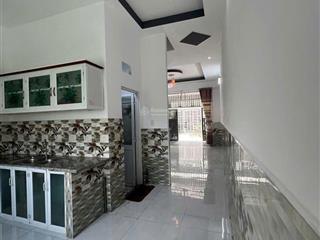 Bán gấp nhà 1 trệt 1 lầu 2pn cực đẹp bình mỹ gần quận 12. đường ô tô 4m