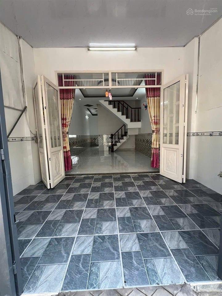 Bán gấp nhà 1 trệt 1 lầu 2pn cực đẹp bình mỹ gần quận 12. đường ô tô 4m