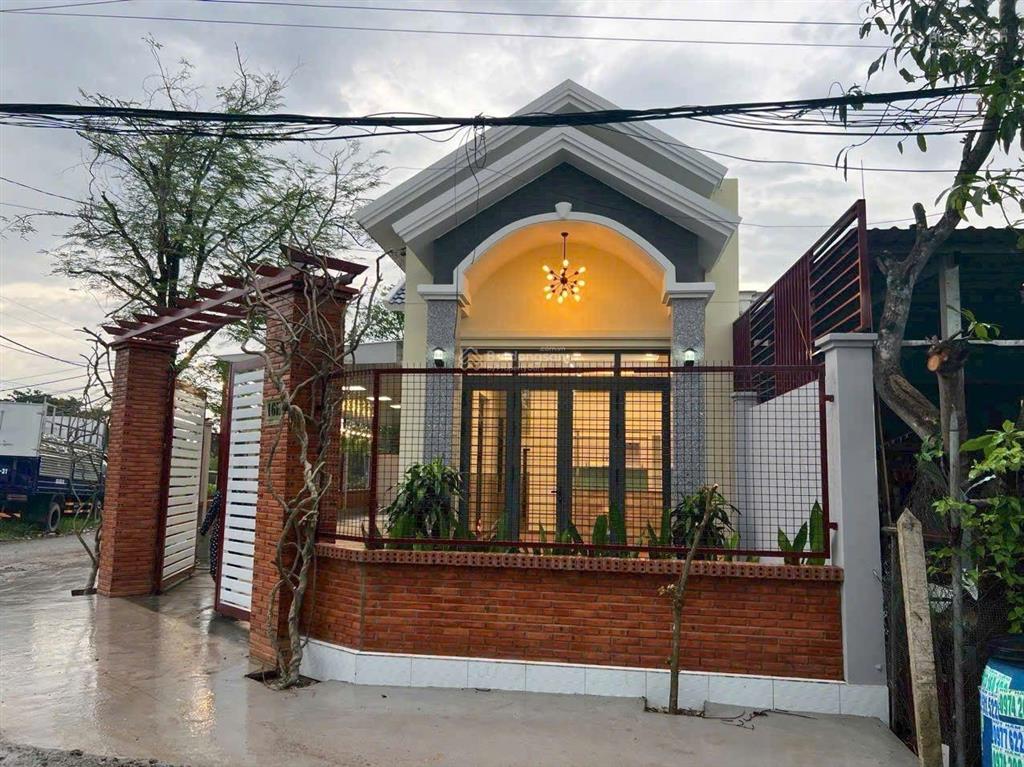 Bán nhà cực đẹp tại bình mỹ gần cầu phú cường, giá tốt vị trí góc 2 mặt tiền đường thông xe tải