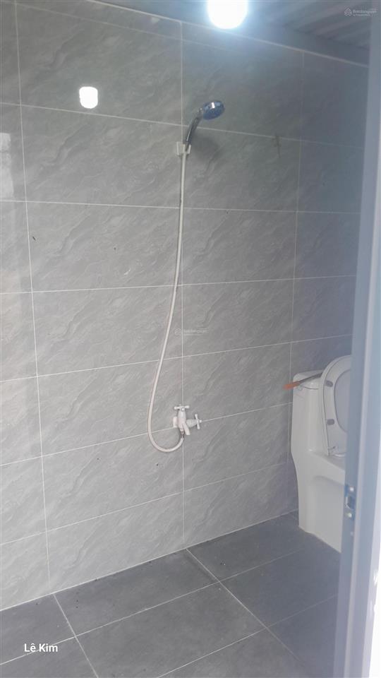 Cần bán nhà vườn 1000m2 lô góc 2 mặt tiền cực đẹp gần đường bình mỹ có sẵn nhà cấp 4, ao cá, vườn