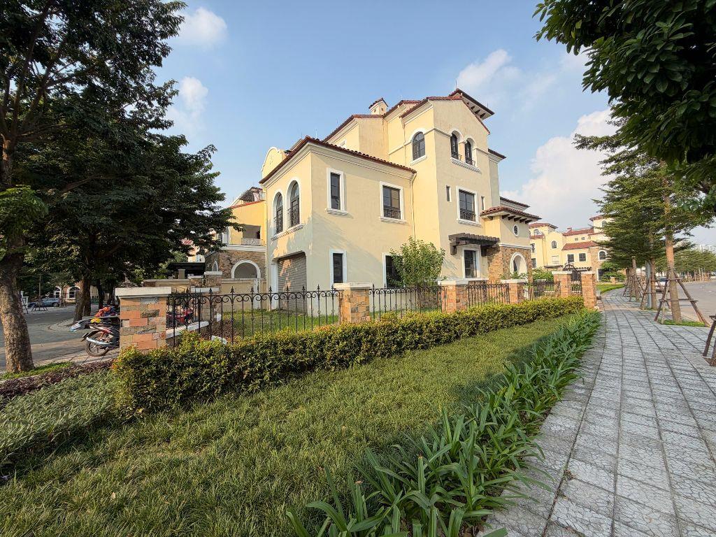 Lô Góc Liền Kề Vista Lago Giá Tốt Rẻ Hơn Thời Điểm Trước Cả Chục Tỷ