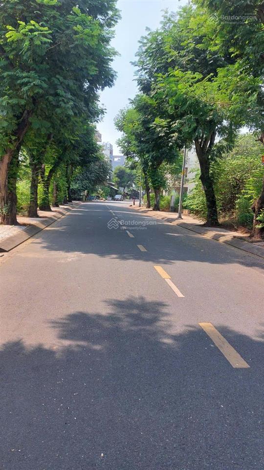 Bán đất sổ đỏ cá nhân tại kdc cát lái.q2.sát trường đại học umt.dt 7x20m (140m2).giá 65 tr/m2.