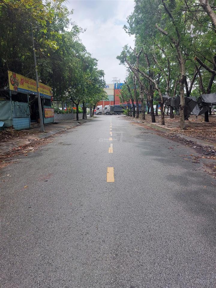 Bán lô đất sổ đỏ cá nhân.đường đôi công viên. tại kdc cát lái, quận 2.dt 5x20m(100m2) giá 85 tr/m2.