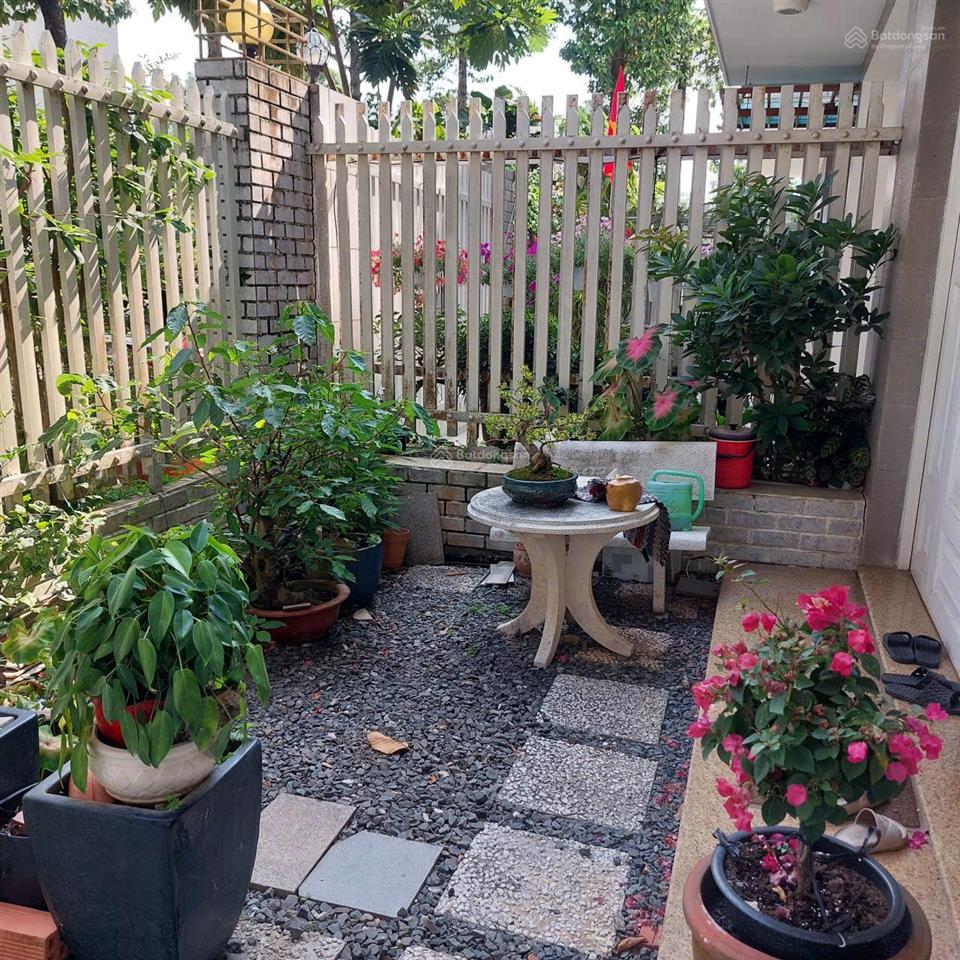 Bán gấp nhà khu bcr tam đa quận 9 dt 7x24.5m. kết cấu 1 trệt 2 lầu 4pn 5wc sổ hồng. giá 8.8 tỷ (tl)