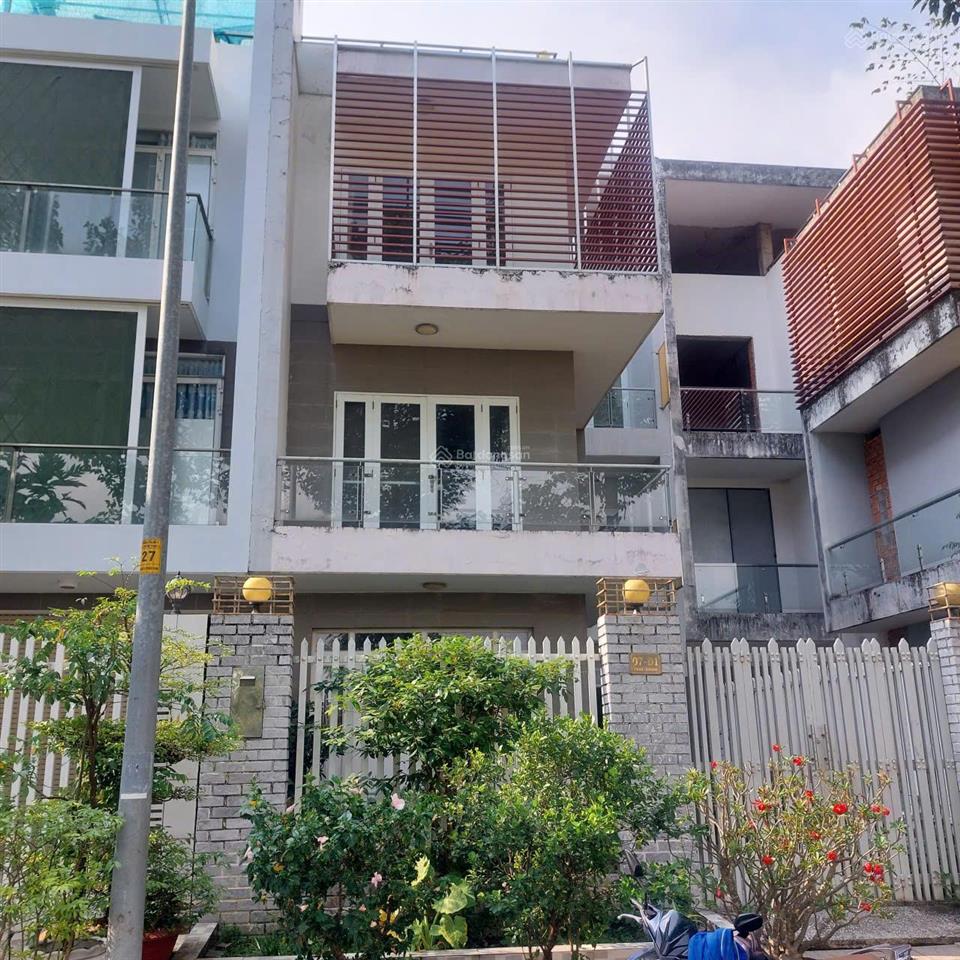 Bán gấp nhà khu bcr tam đa quận 9 dt 7x24.5m. kết cấu 1 trệt 2 lầu 4pn 5wc sổ hồng. giá 8.8 tỷ (tl)